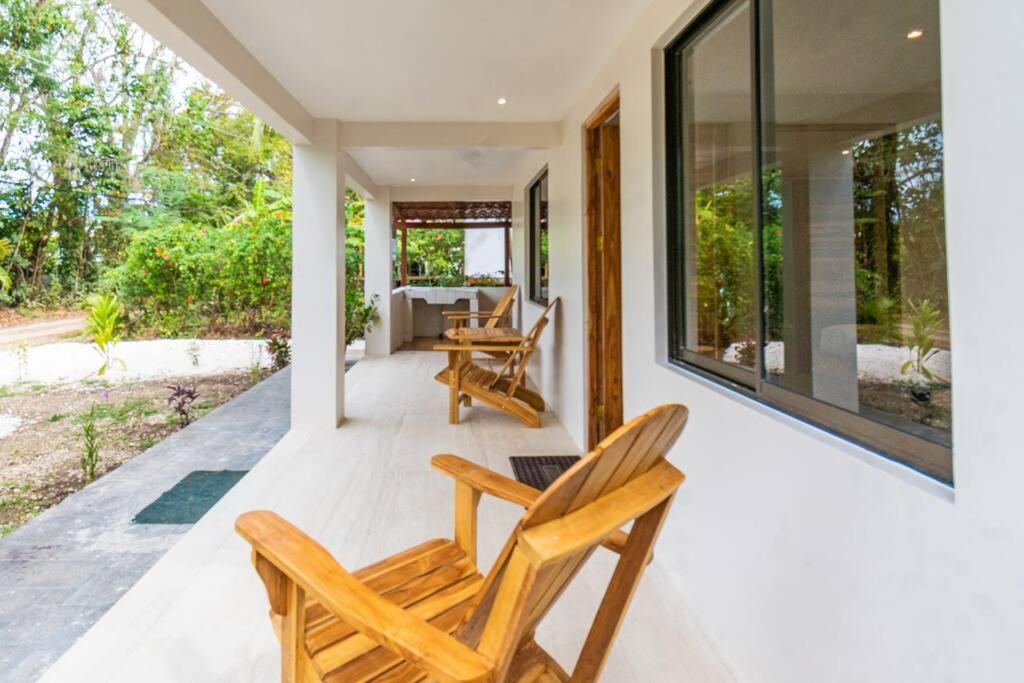 Surfside Apartments - Mal Pais Malpais Esterno foto