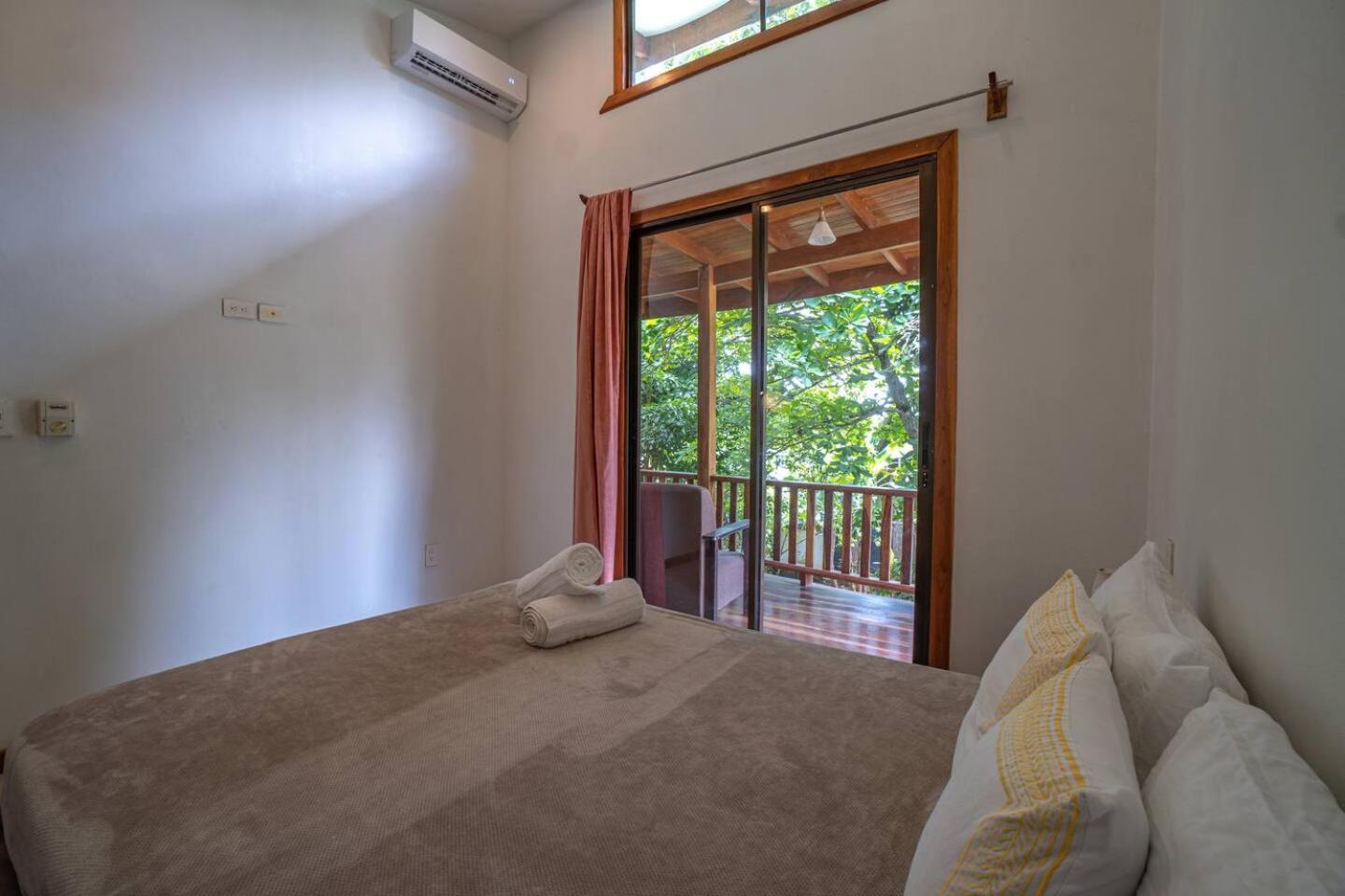 Surfside Apartments - Mal Pais Malpais Esterno foto